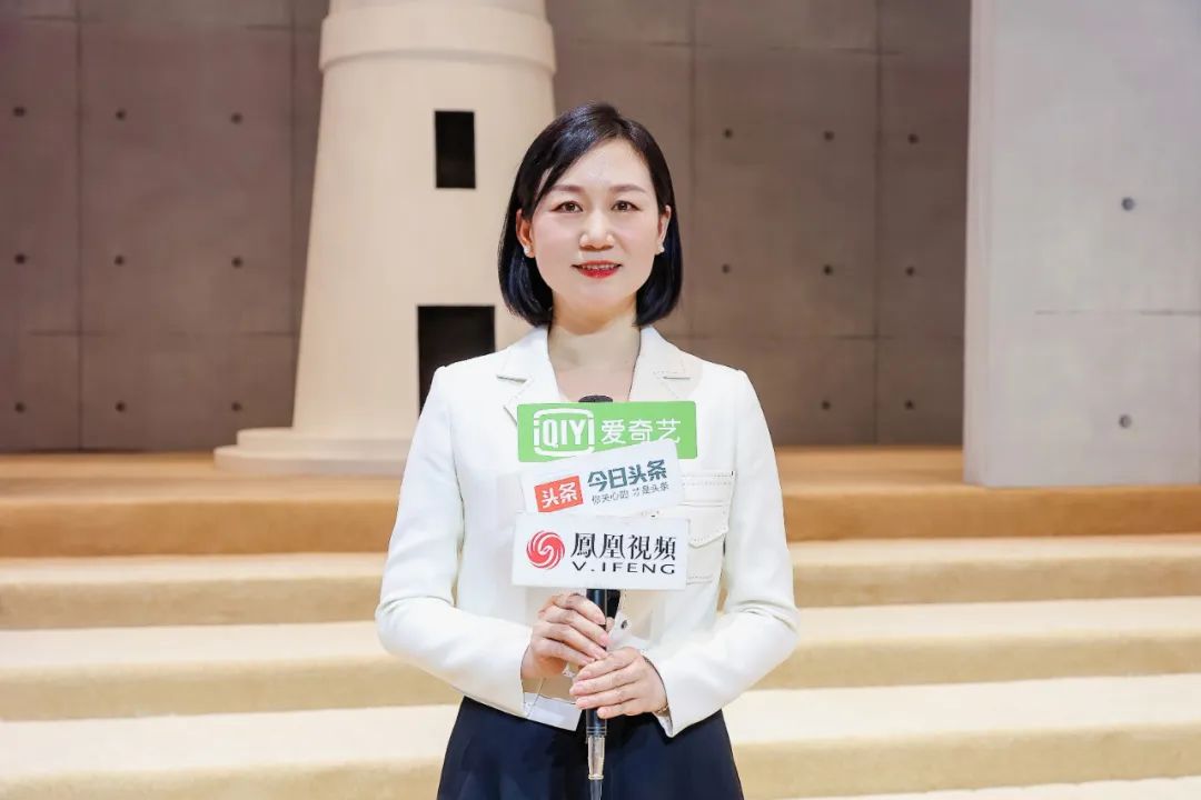  突破與自由，民族服裝定制品牌隆慶祥2023春夏新品發布會&ldquo;自由之境&rdquo;圓滿舉行