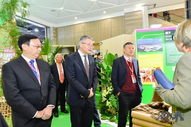 躍新永續 生態時尚--2023海寧中國國際皮革毛皮時裝面輔料展，匯聚可持續發展潮力量