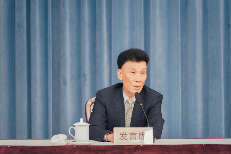陸大榮：聽黨話跟黨走，民營企業(yè)大有作為 &mdash;&mdash;在蘇州市服裝業(yè)商會(huì)二屆二次會(huì)員大會(huì)上的發(fā)言