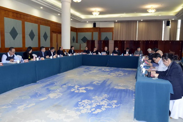 南山論劍  共謀大道--山東省紡織服裝行業協會第五屆第四次輪值會長會議在煙臺南山召開