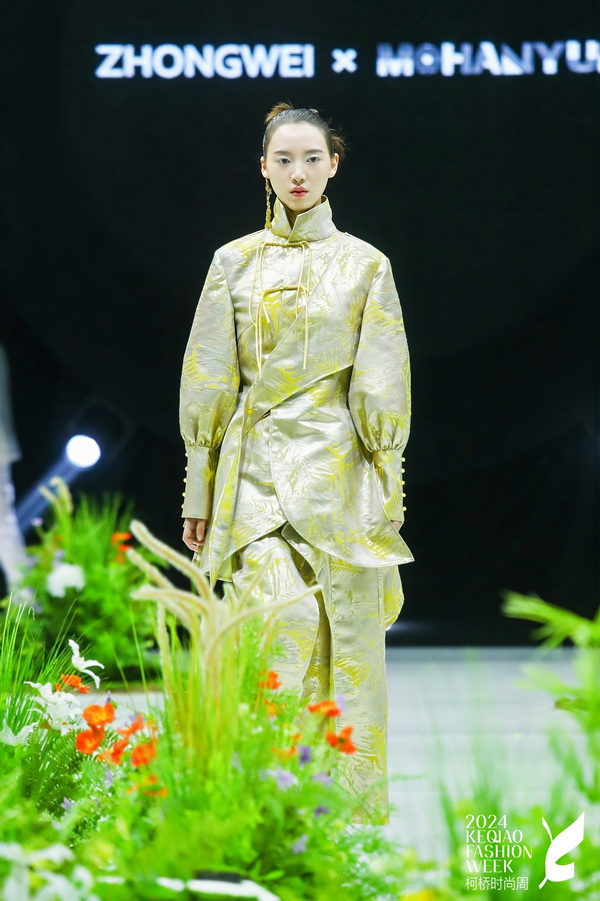 虛室生白&middot;2024SS ZHONGWEI & MOHANYUN聯合發布會