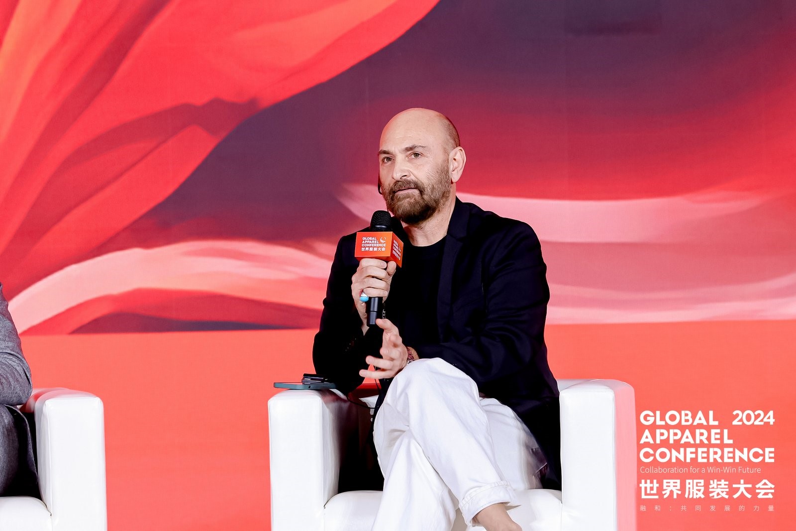 &ldquo;融和&rdquo;20個(gè)國(guó)家和地區(qū)服裝精英，2024世界服裝大會(huì)在東莞虎門(mén)開(kāi)幕