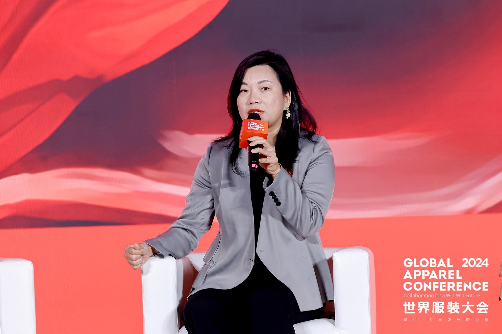 &ldquo;融和&rdquo;20個(gè)國(guó)家和地區(qū)服裝精英，2024世界服裝大會(huì)在東莞虎門(mén)開(kāi)幕