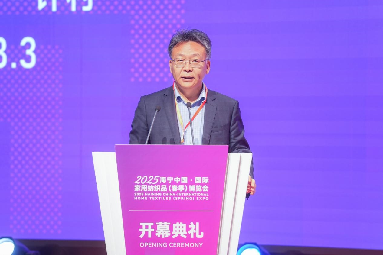 智造織就未來(lái)，錦韻潮動(dòng)全球！2025海寧春季家博會(huì)今日啟幕