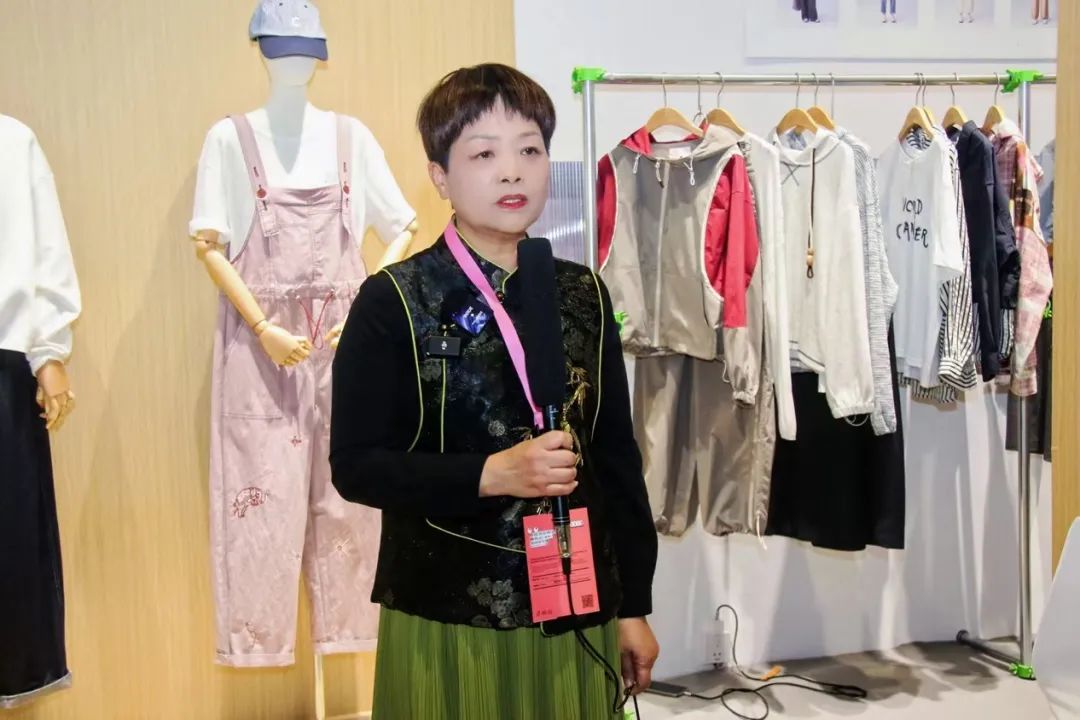 銀基廣場(chǎng)攜六大原創(chuàng)品牌亮相CHIC2025（春季），展現(xiàn)中部地區(qū)時(shí)尚力量
