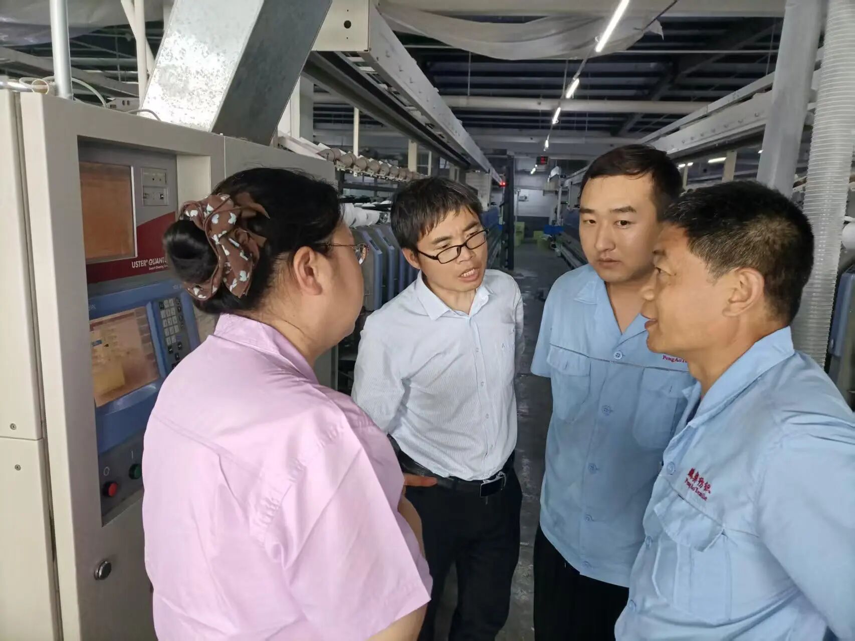  &ldquo;中國夢&middot;勞動美&rdquo;全國職工宣講團財貿輕紡煙草產業特色分團走進校園暨紡織行業&ldquo;勞模工匠助企行&rdquo;（石家莊站）活動成功舉行