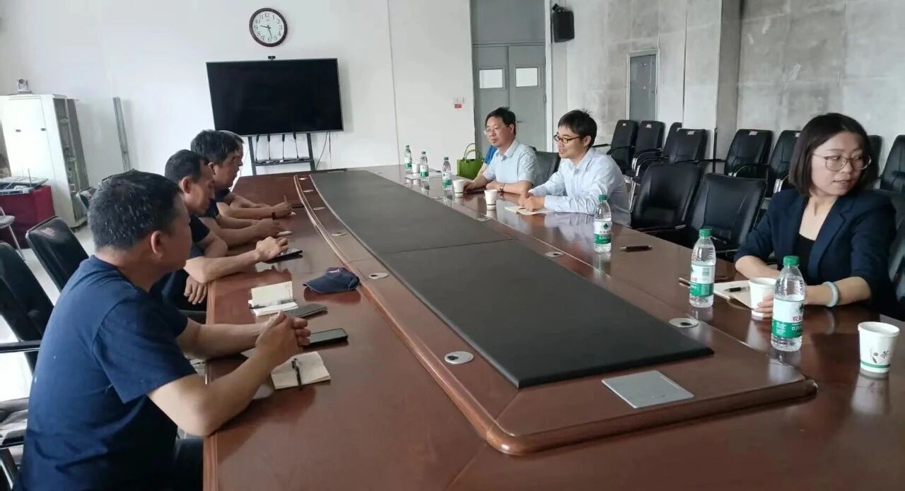  &ldquo;中國夢&middot;勞動美&rdquo;全國職工宣講團財貿輕紡煙草產業特色分團走進校園暨紡織行業&ldquo;勞模工匠助企行&rdquo;（石家莊站）活動成功舉行