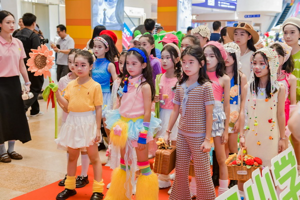 毛織三大盛會在大朗開幕！&ldquo;世界毛織之都&rdquo;奏響產業強音