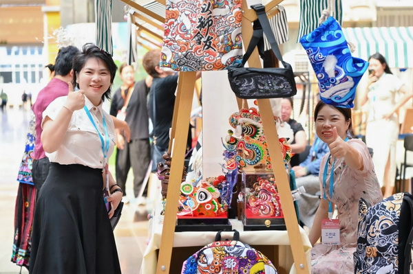 毛織三大盛會在大朗開幕！&ldquo;世界毛織之都&rdquo;奏響產業強音