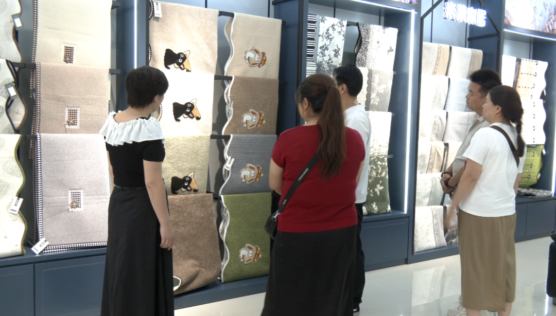 中國&middot;小堡第九屆布藝展覽會開幕